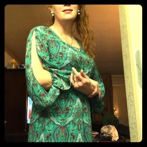 Beautiful short wavy dress